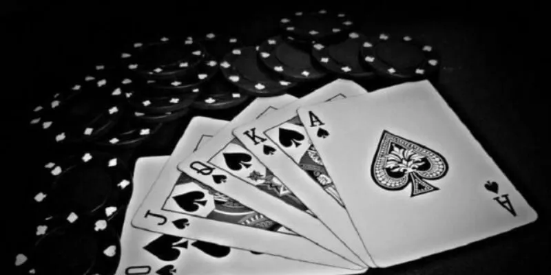 Tại sao nên chơi game bài tại cổng B24club